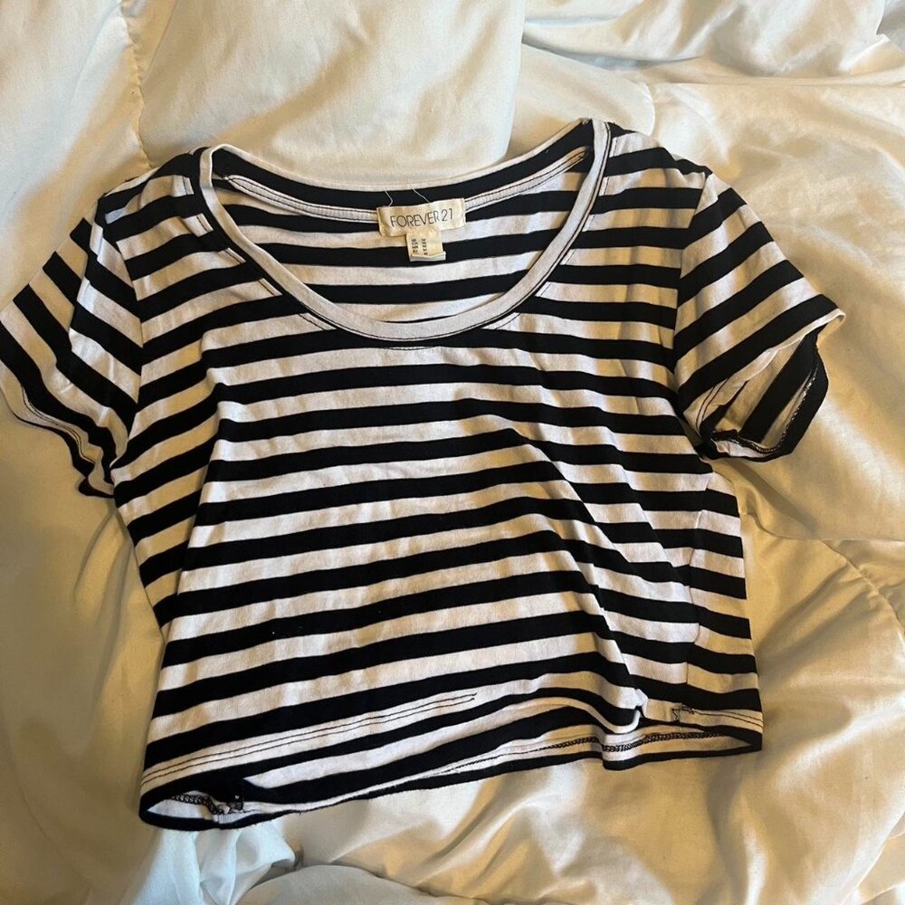 black and white striped cropped baby tee